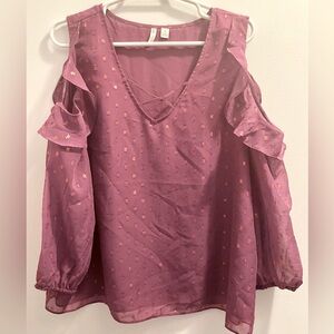 NWOT Feminine cold shoulder blouse with rose gold metallic thread